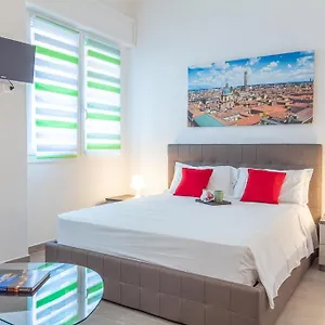  Apartament Realkasa Azzarita Flat Włochy