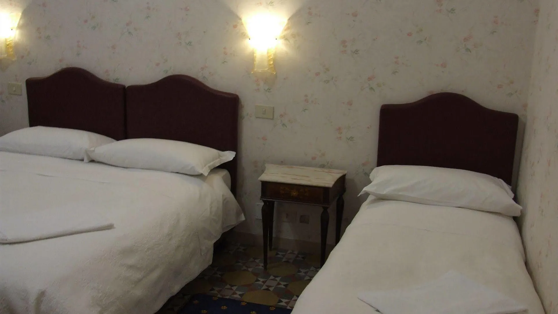 Hotel Texas Rome